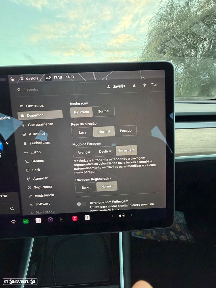 Tesla Model 3 Long-Range Dual Motor AWD - 12