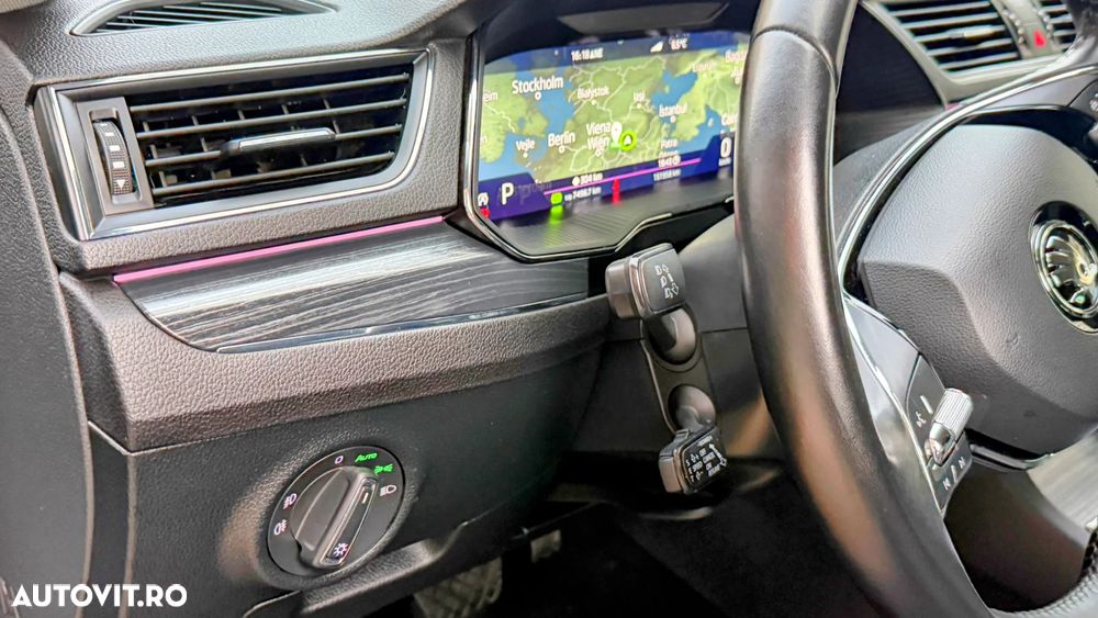 Skoda Superb 2.0 TDI DSG Style - 19