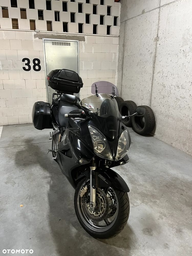 Honda VFR - 17