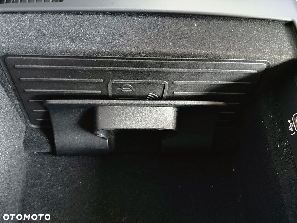 Audi S8 - 36