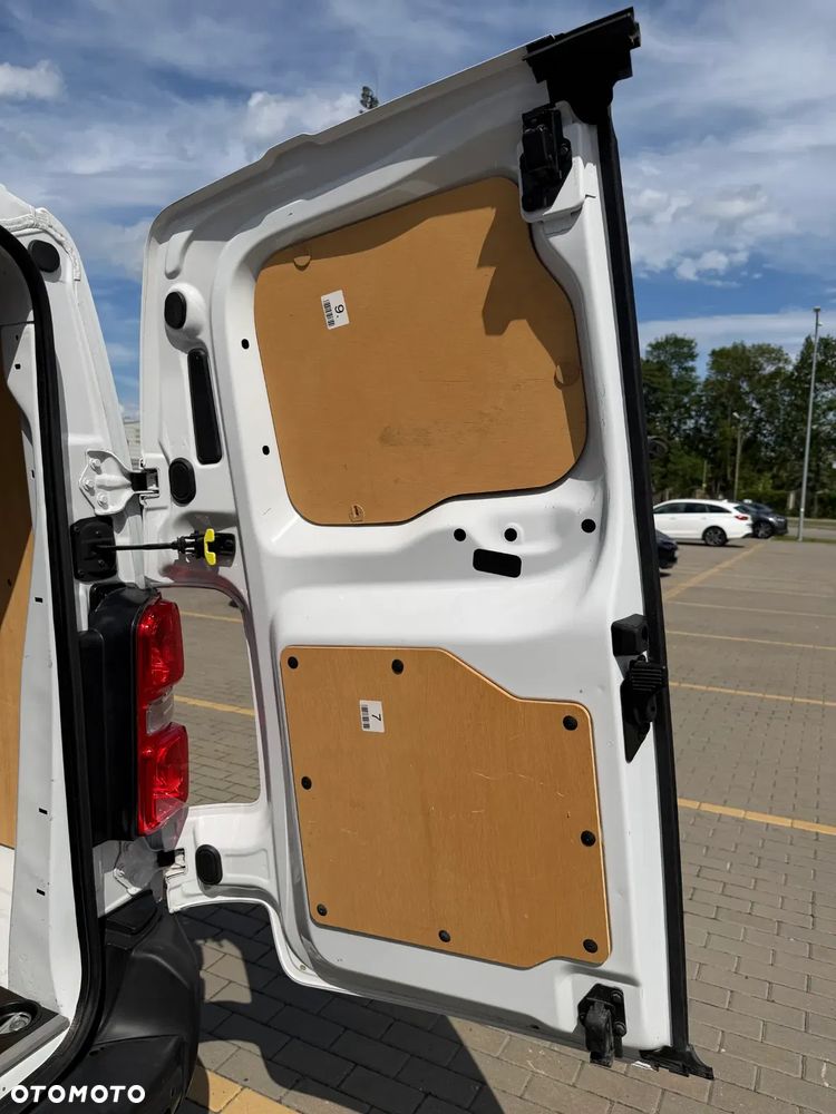 Opel Vivaro - 28