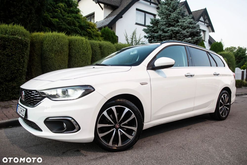Fiat Tipo 1.4 T-Jet Lounge - 1