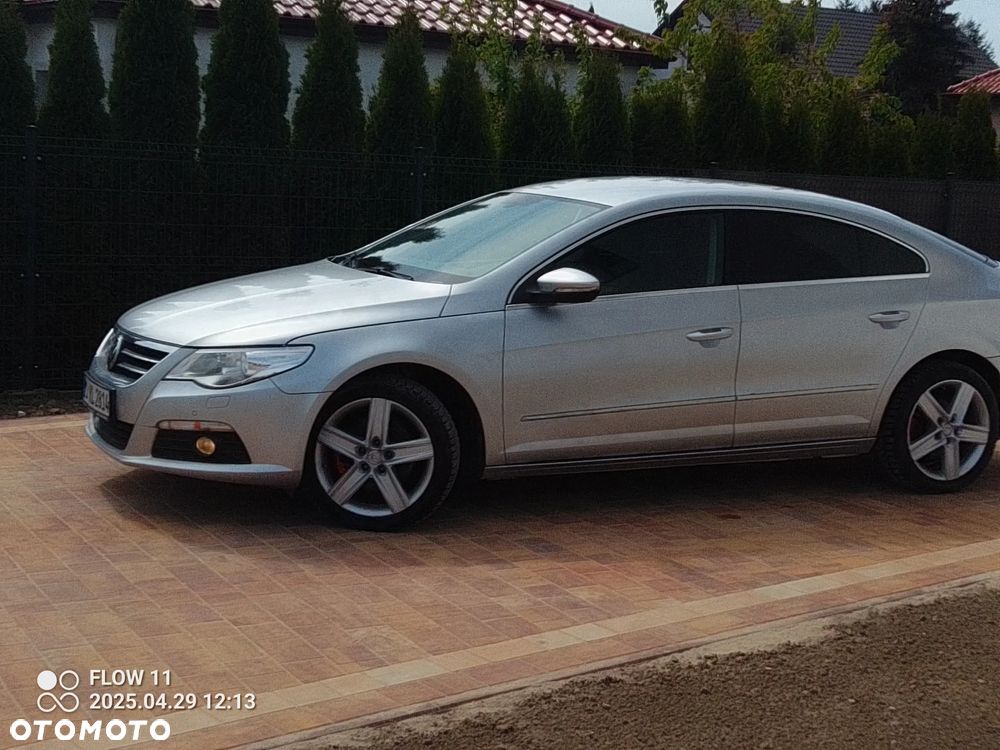 Volkswagen Passat - 10