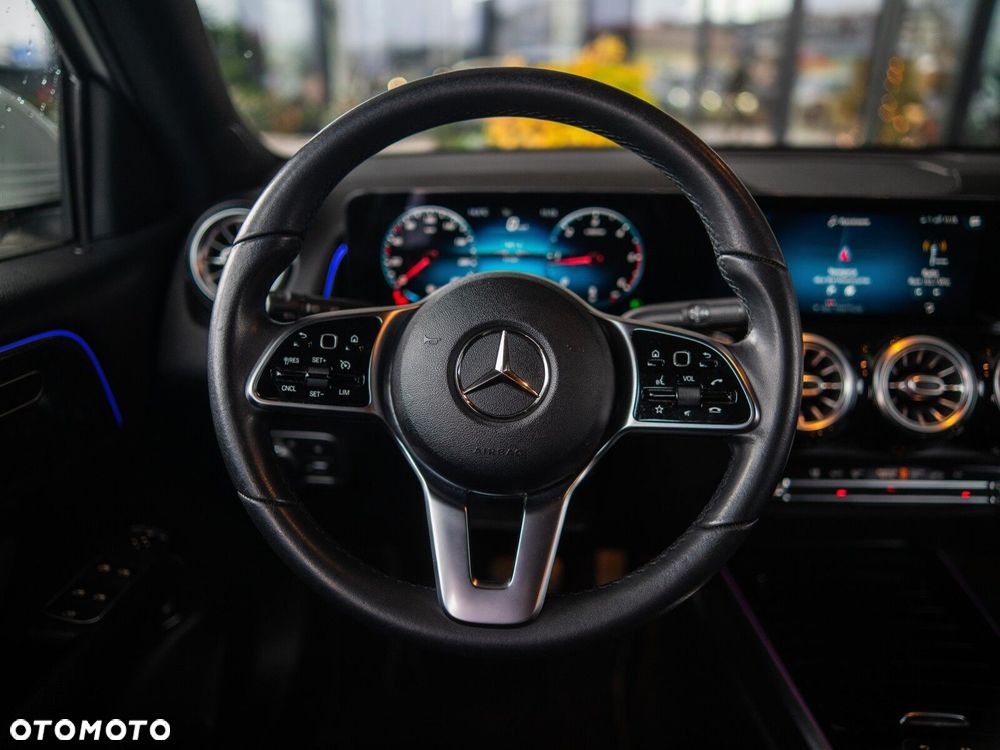 Mercedes-Benz GLB 200 d Progressive 8G-DCT - 12