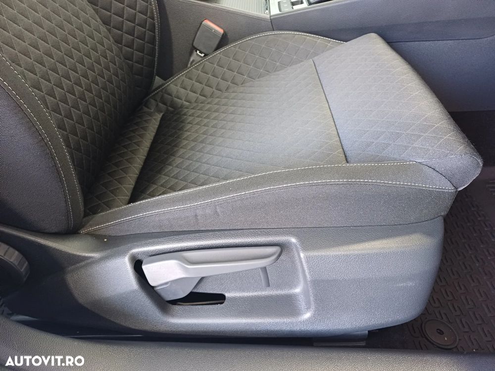 Skoda Superb 2.0 TDI DSG Ambition - 29