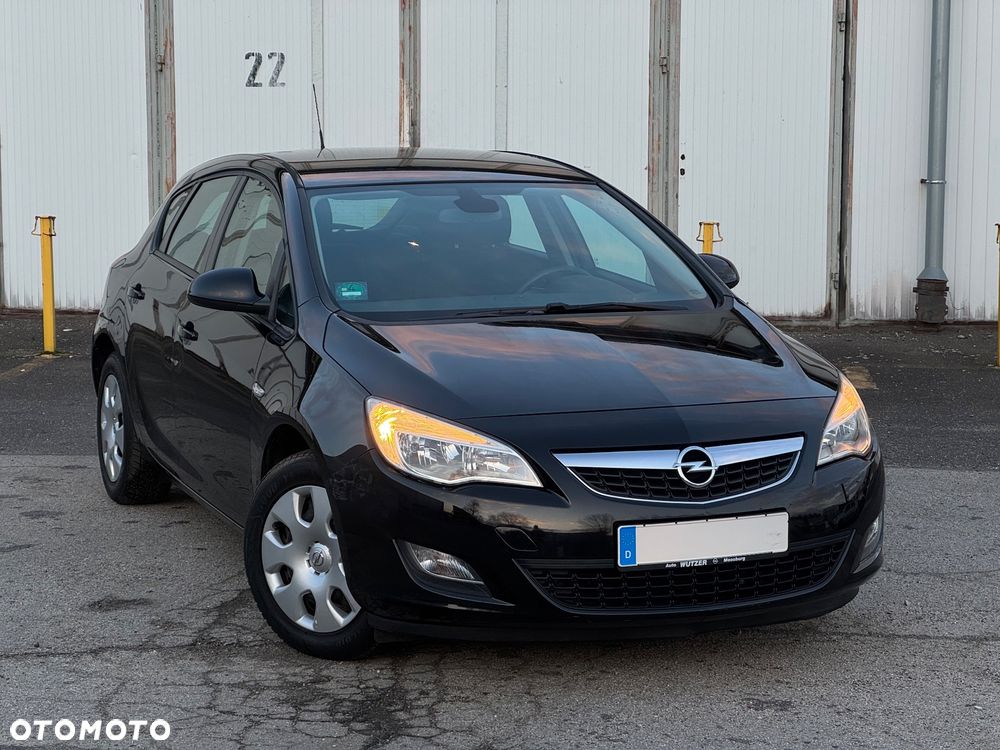 Opel Astra 1.6 Exklusiv - 3