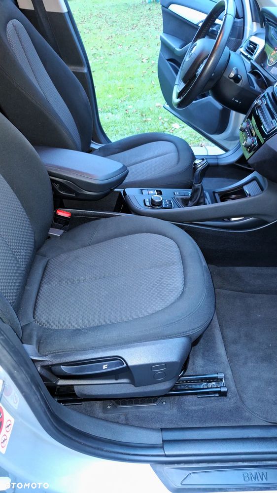 BMW X1 xDrive18d Sport Line - 8