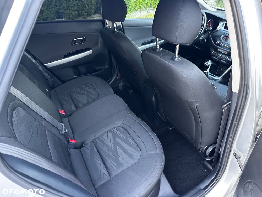 Kia Ceed 1.6 GDI Fifa World Cup Edition - 21