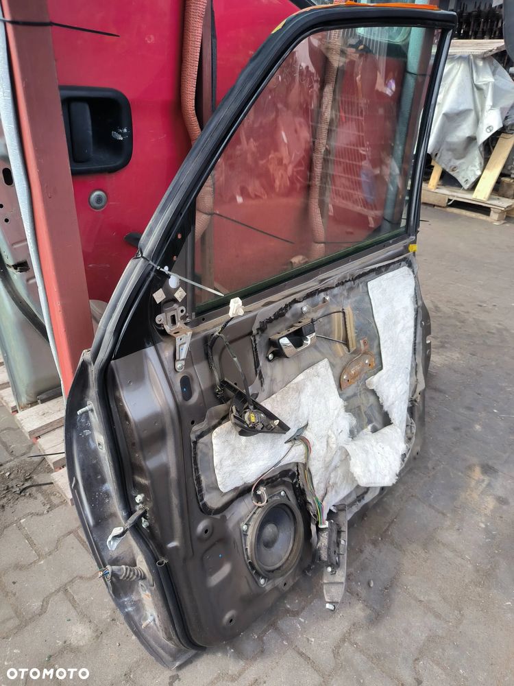 Drzwi  przednie prawe Mitsubishi Pajero IV 2008 SUV Diesel 147kW 3200cm³ - 4