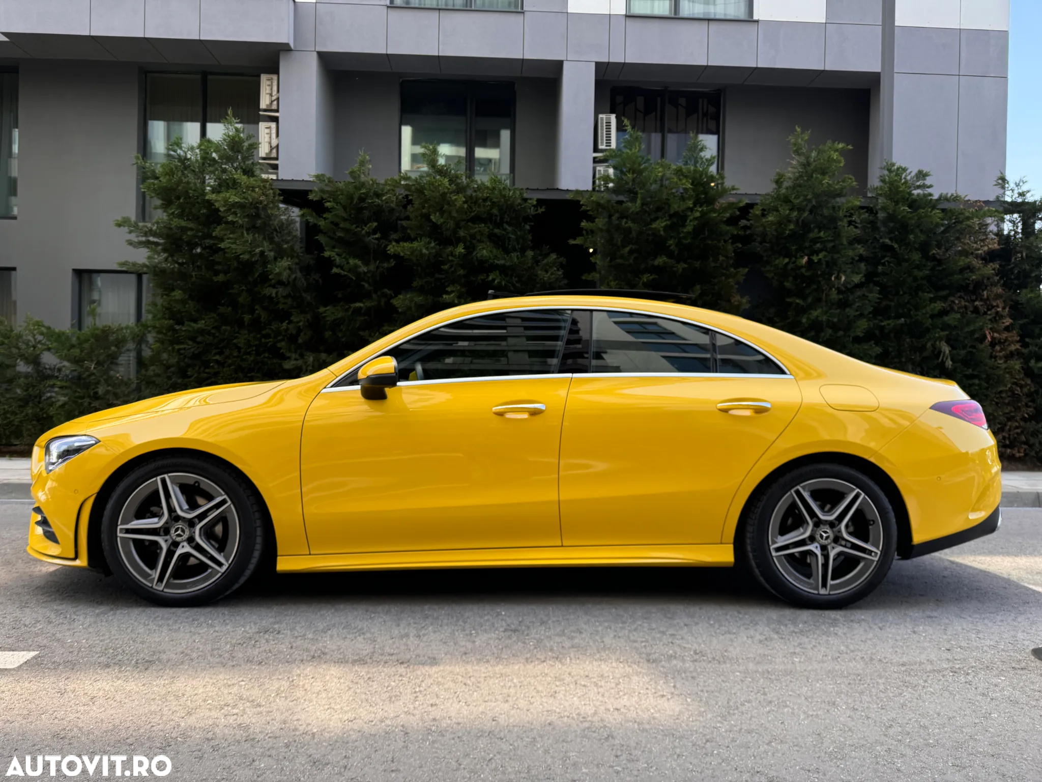 Mercedes-Benz CLA 180 d Shooting Brake 7G-DCT AMG Line - 2