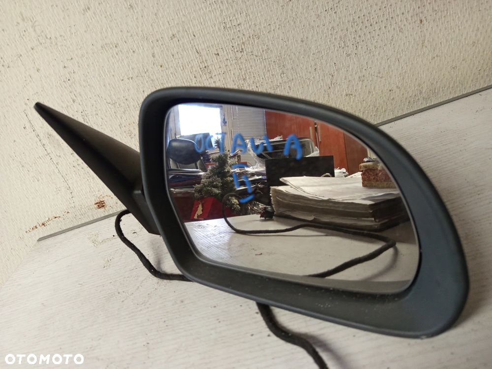 LUSTERKO PRAWE SKODA OCTAVIA II FL LIFT 5PIN - 5