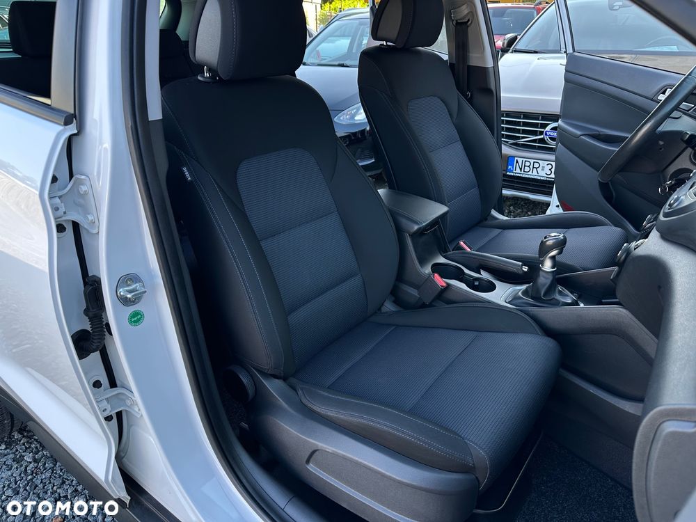 Hyundai Tucson 1.7 CRDI BlueDrive Comfort 2WD - 26