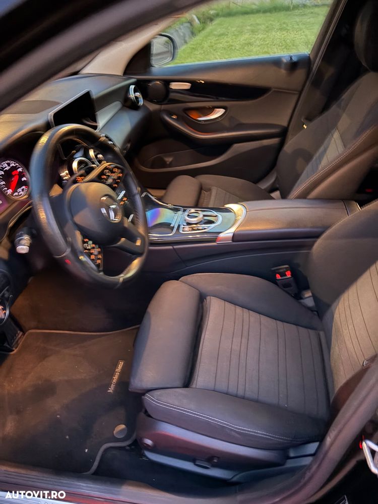 Mercedes-Benz C 220 d Aut - 8