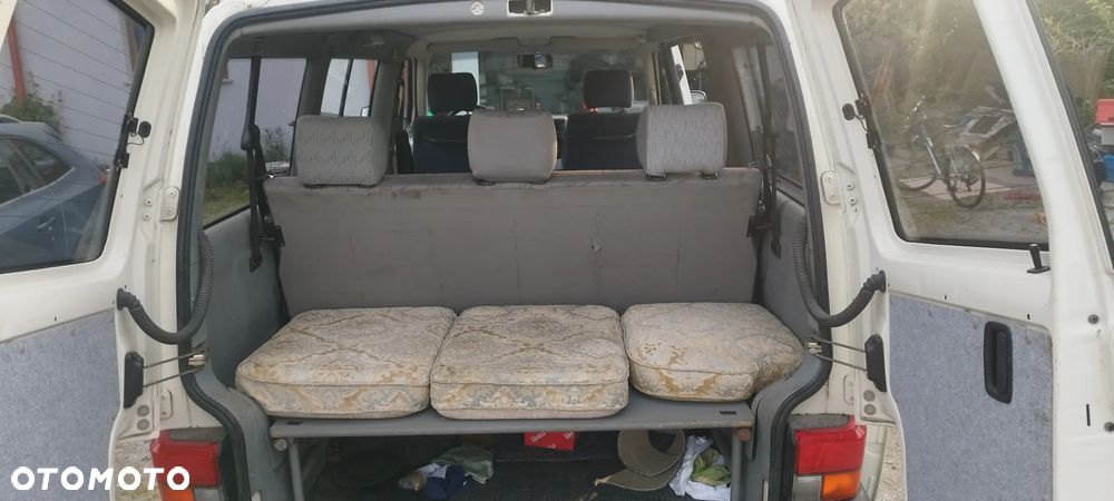 Volkswagen Transporter - 12