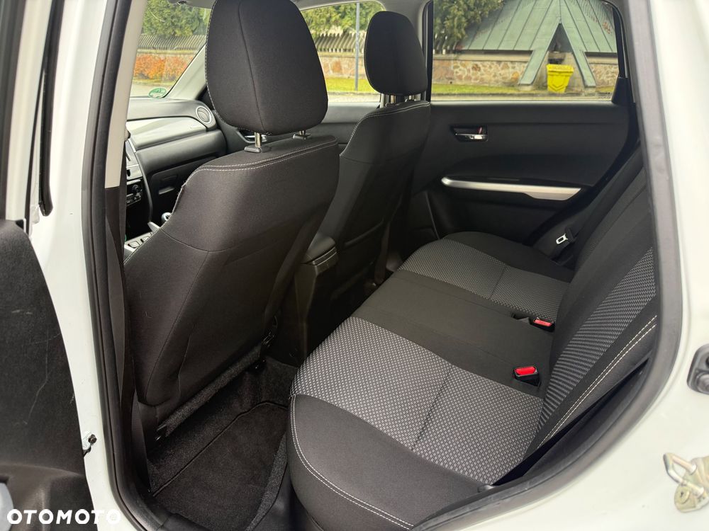 Suzuki Vitara 1.6 DDiS (4x4) Allgrip Comfort+ - 9