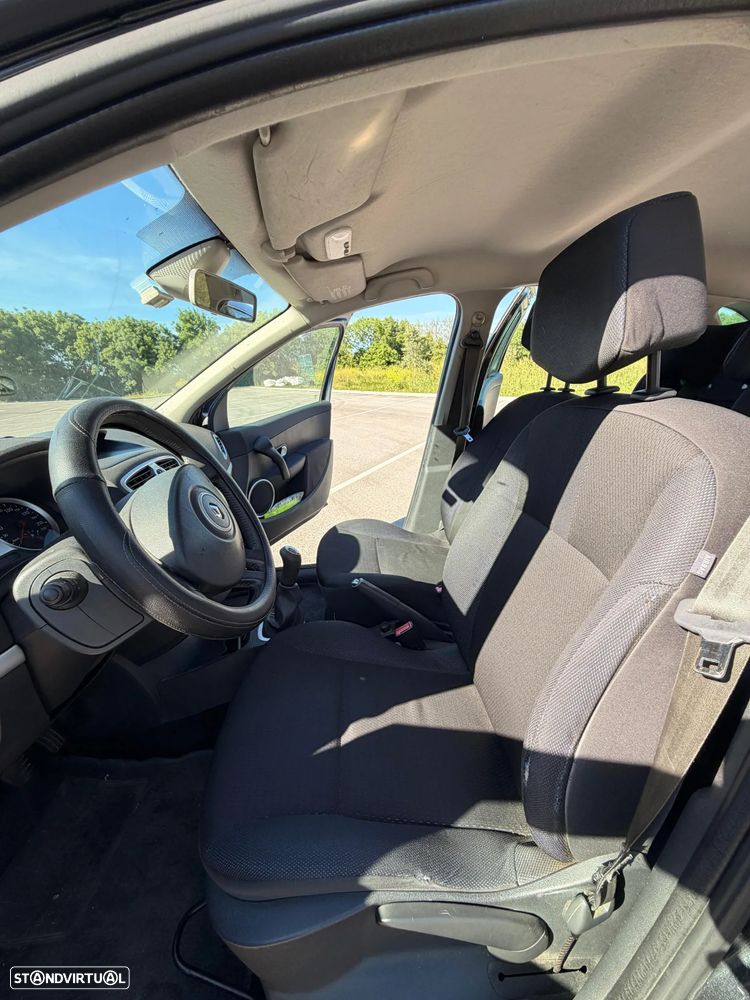 Renault Clio Sport Tourer - 5