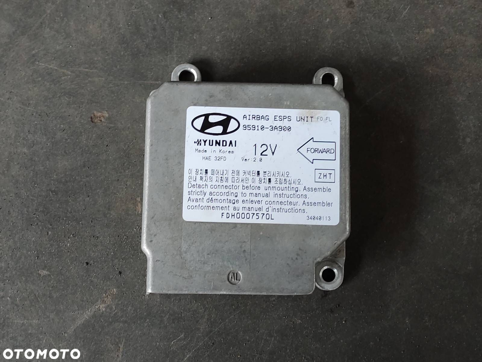 ZESTAW POSTRZAŁOWY HYUNDAI TRAJET I FL 95910-3A900 - 2