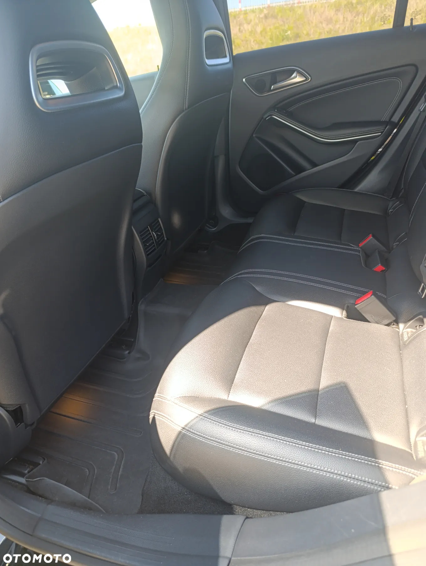 Mercedes-Benz CLA 250 4-Matic - 17