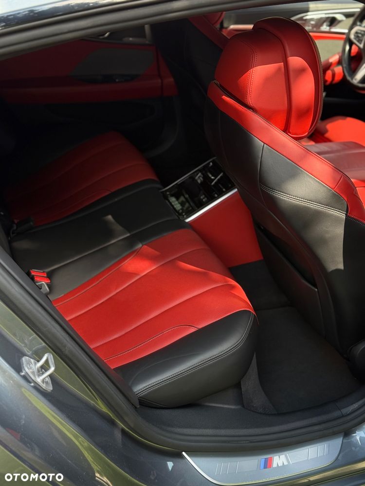 BMW Seria 8 M850i xDrive - 13