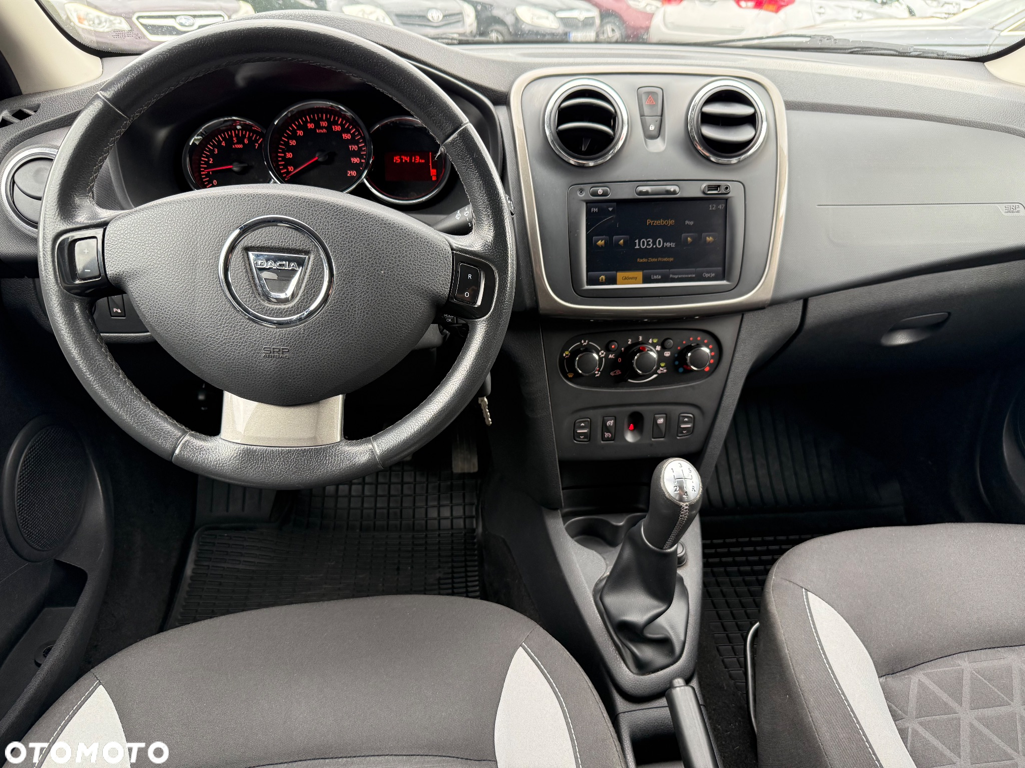 Dacia Sandero 0.9 TCe SL Celebration - 12