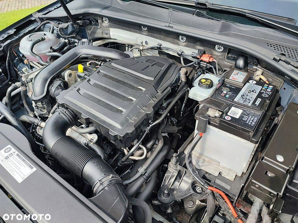 Volkswagen Golf 1.0 TSI (BlueMotion Technology) Comfortline - 23