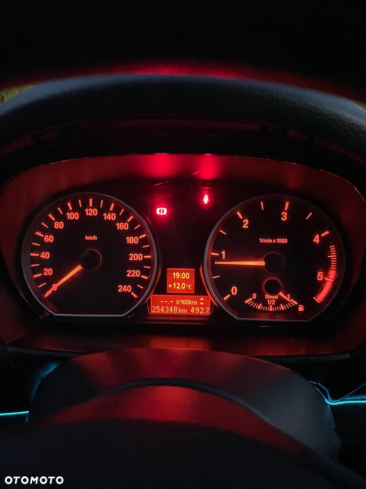 BMW Seria 1 116d - 24