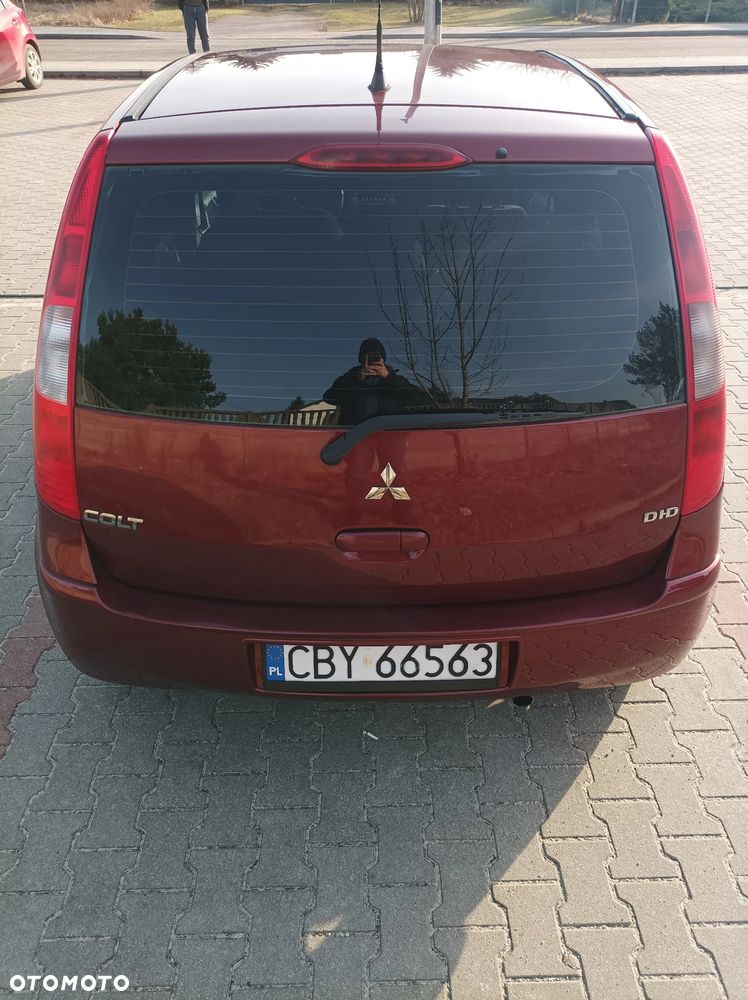 Mitsubishi Colt - 31