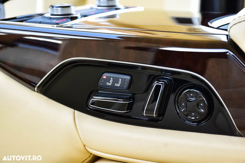Audi S8 - 36