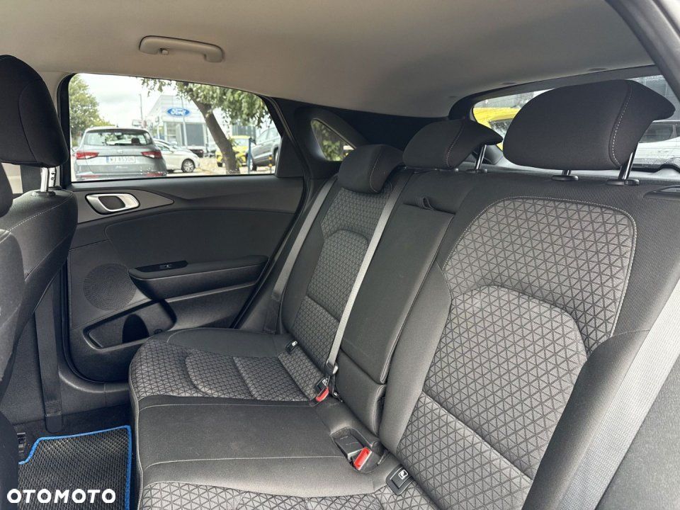 Kia Ceed - 17