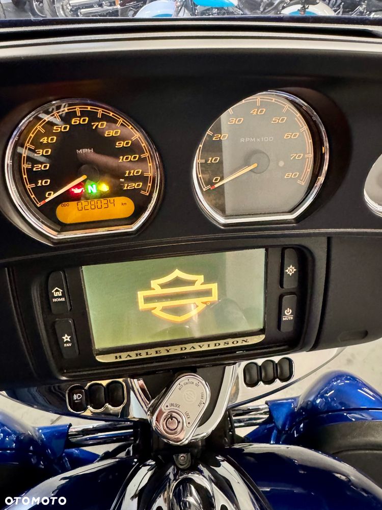 Harley-Davidson Tri Glide - 11