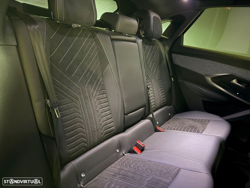 Peugeot 3008 1.2 Hybrid GT e-DCS6 - 15