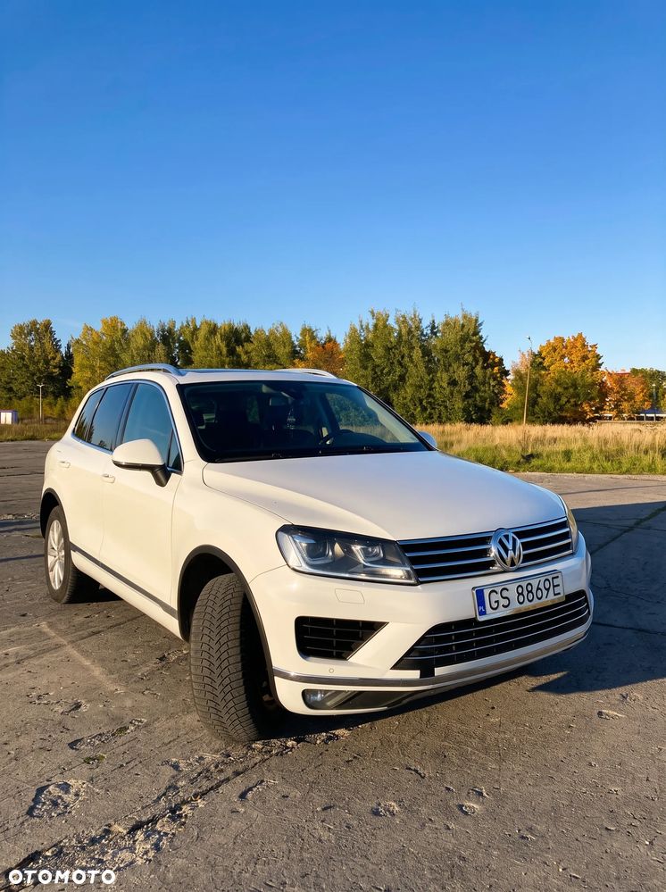 Volkswagen Touareg 2015 photo 3
