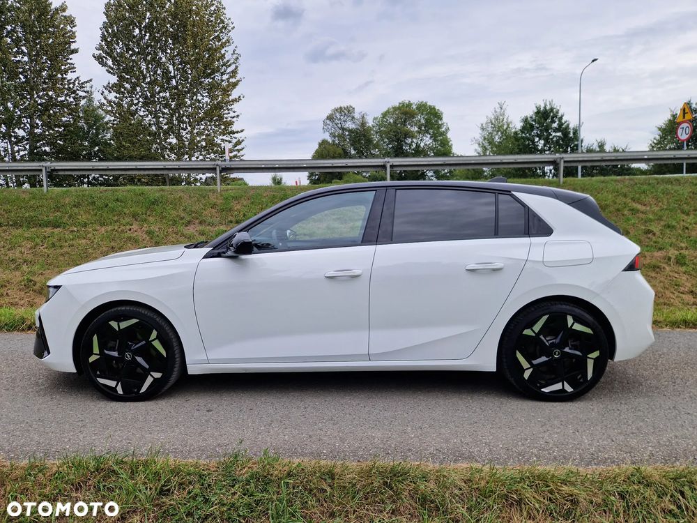 Opel Astra 1.6 T Plug-in Hybrid GSe - 3