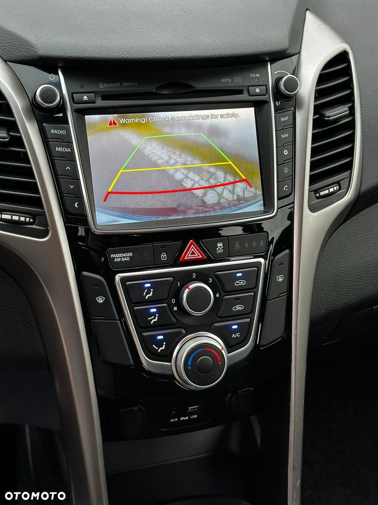 Hyundai i30 blue 1.6 CRDi Trend - 7