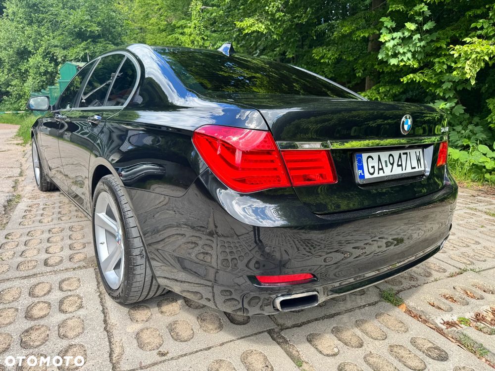 BMW Seria 7 740d xDrive - 10