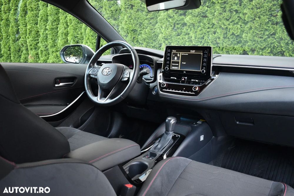 Toyota Corolla 2.0 Lounge - 3
