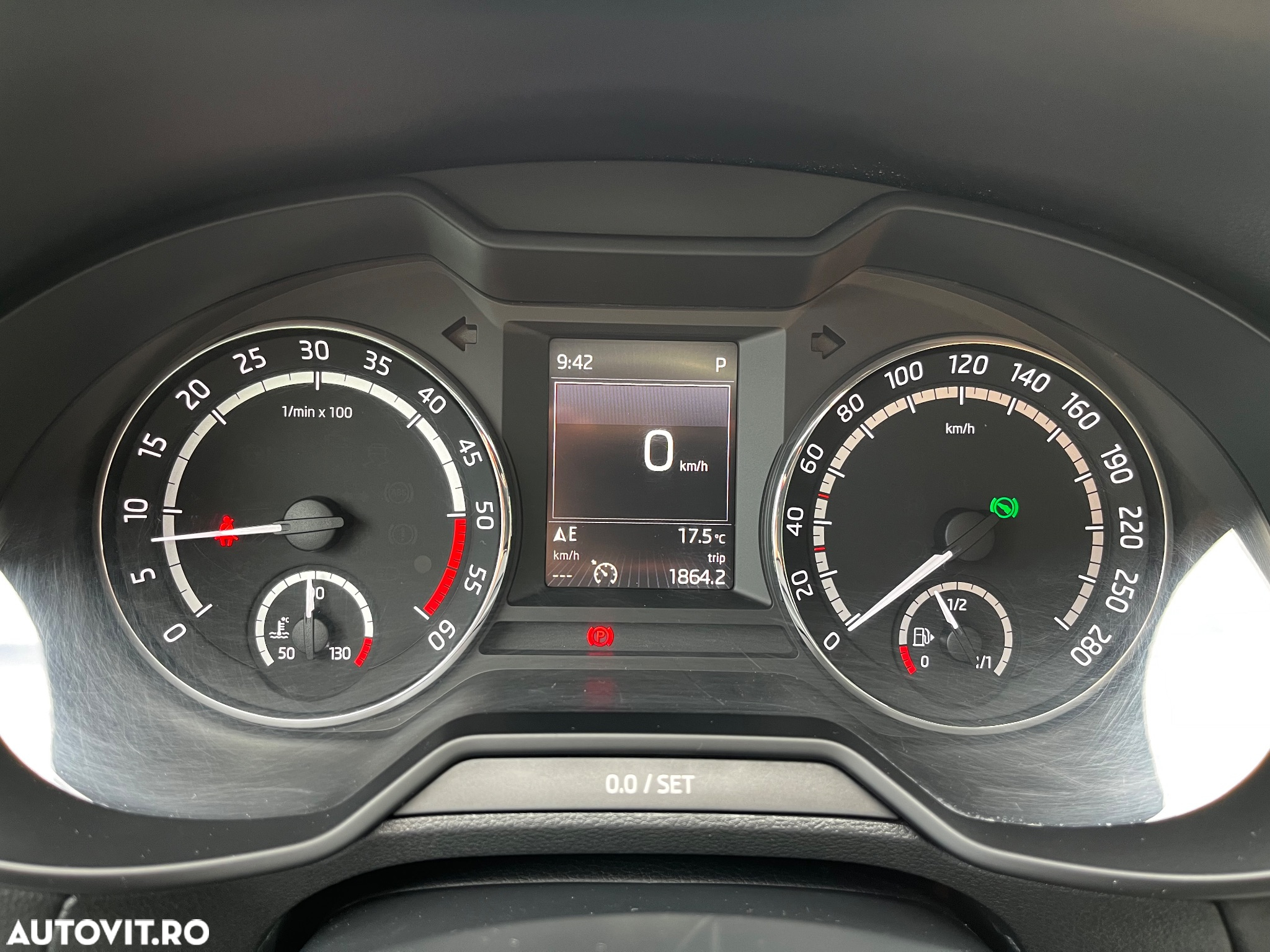 Skoda Octavia 2.0 TDI RS DSG - 17