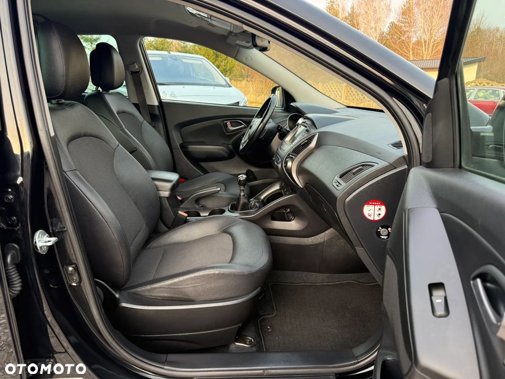 Hyundai ix35 1.6 2WD Fifa World Cup Edition - 36