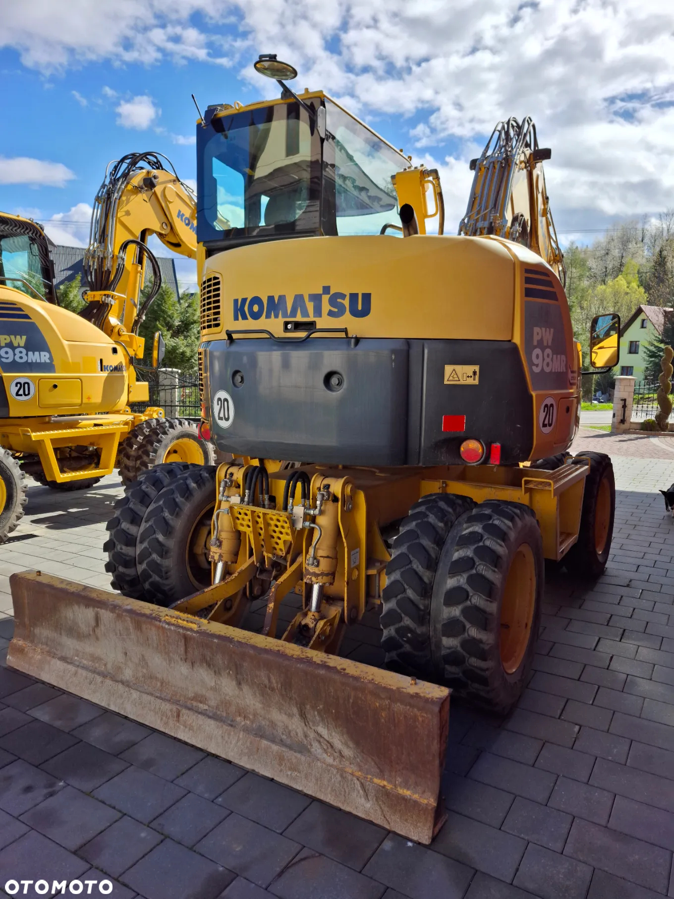 Komatsu PW98 MR-8 - 4