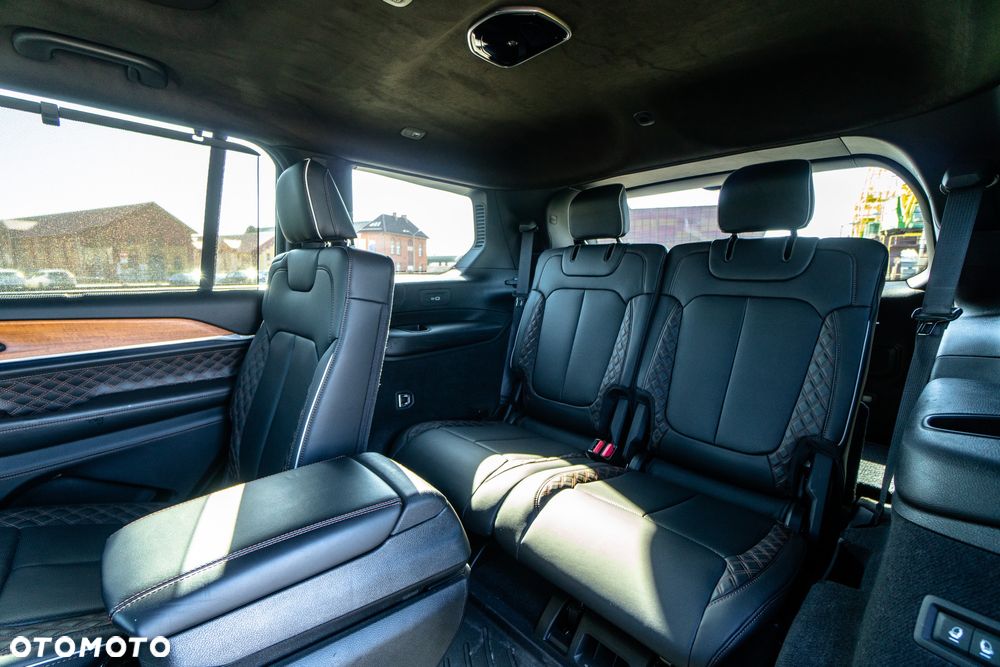 Jeep Grand Cherokee 5.7 V8 HEMI Summit - 28