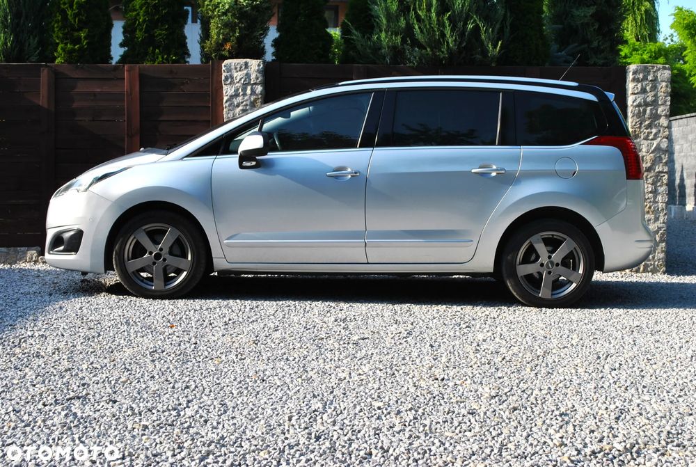 Peugeot 5008 2.0 HDi Allure 7os - 2