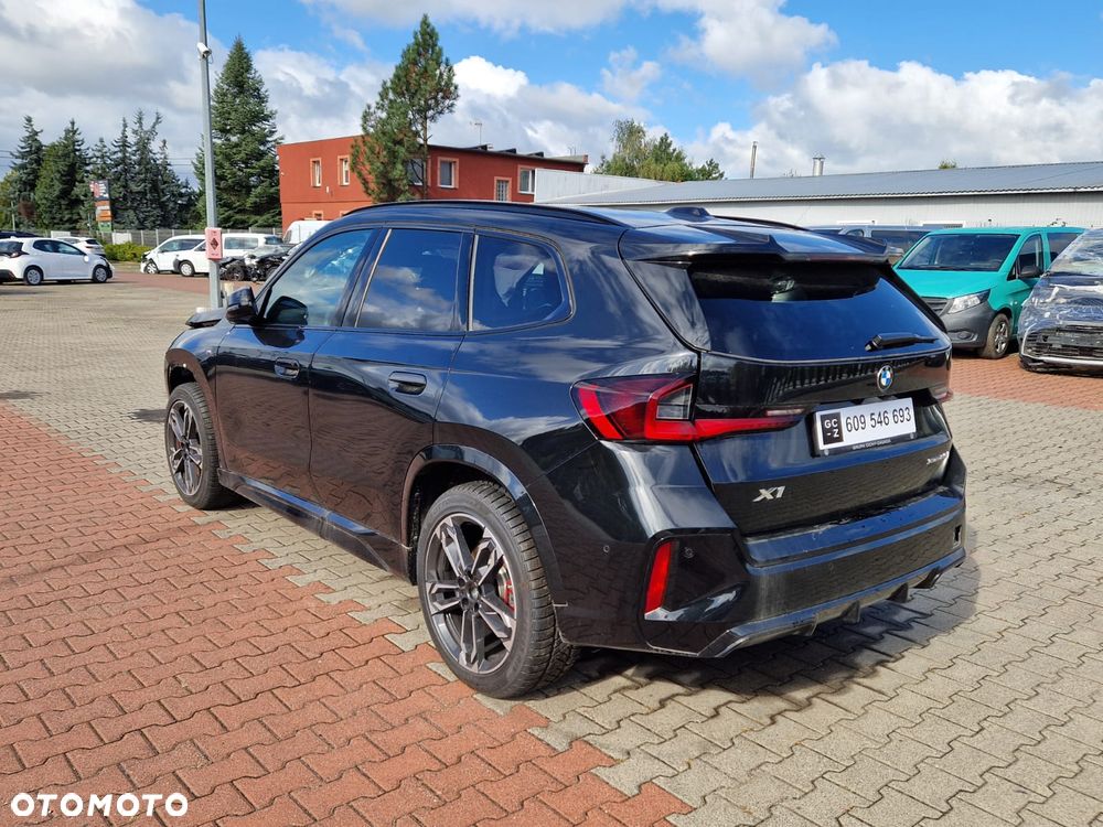 BMW X1 xDrive23i mHEV M Sport - 3