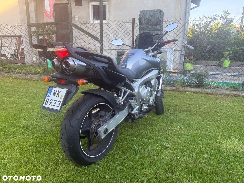 Yamaha FZ6 - 3