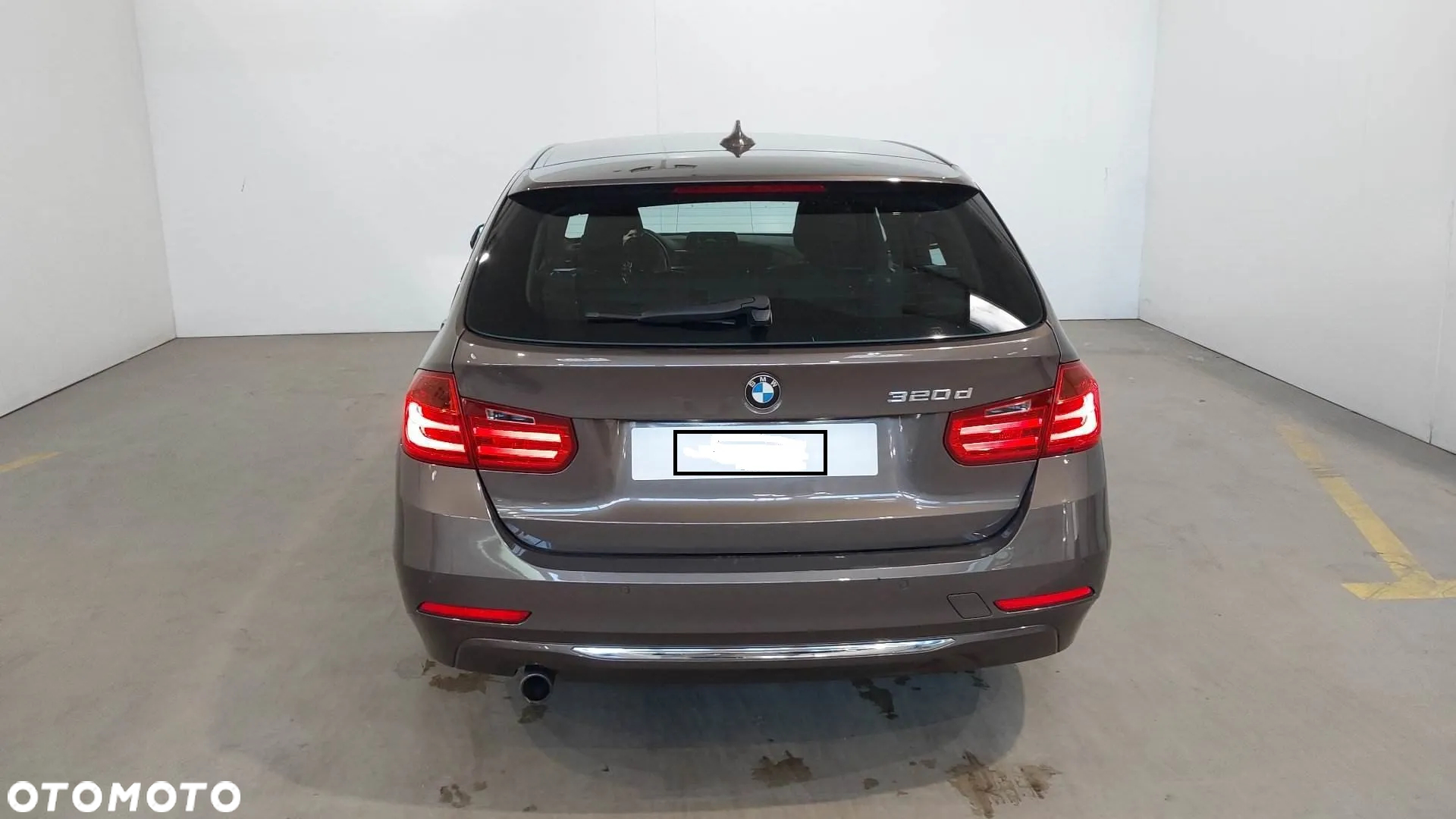 BMW Seria 3 320d Touring Luxury Line - 7