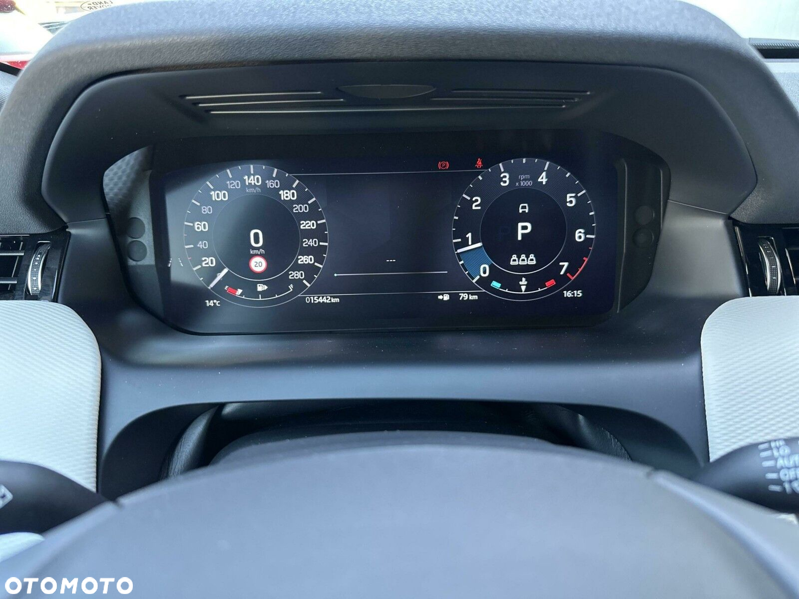 Land Rover Discovery Sport - 17
