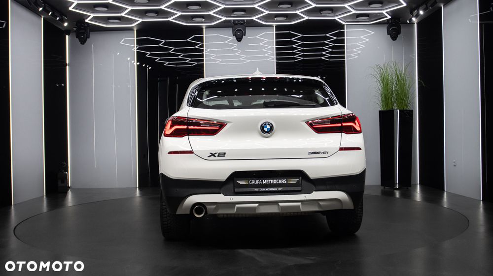 BMW X2 sDrive18i GPF Business Edition - 6