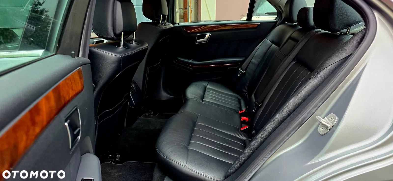 Mercedes-Benz Klasa E 300 BlueTec Hybrid Elegance - 17