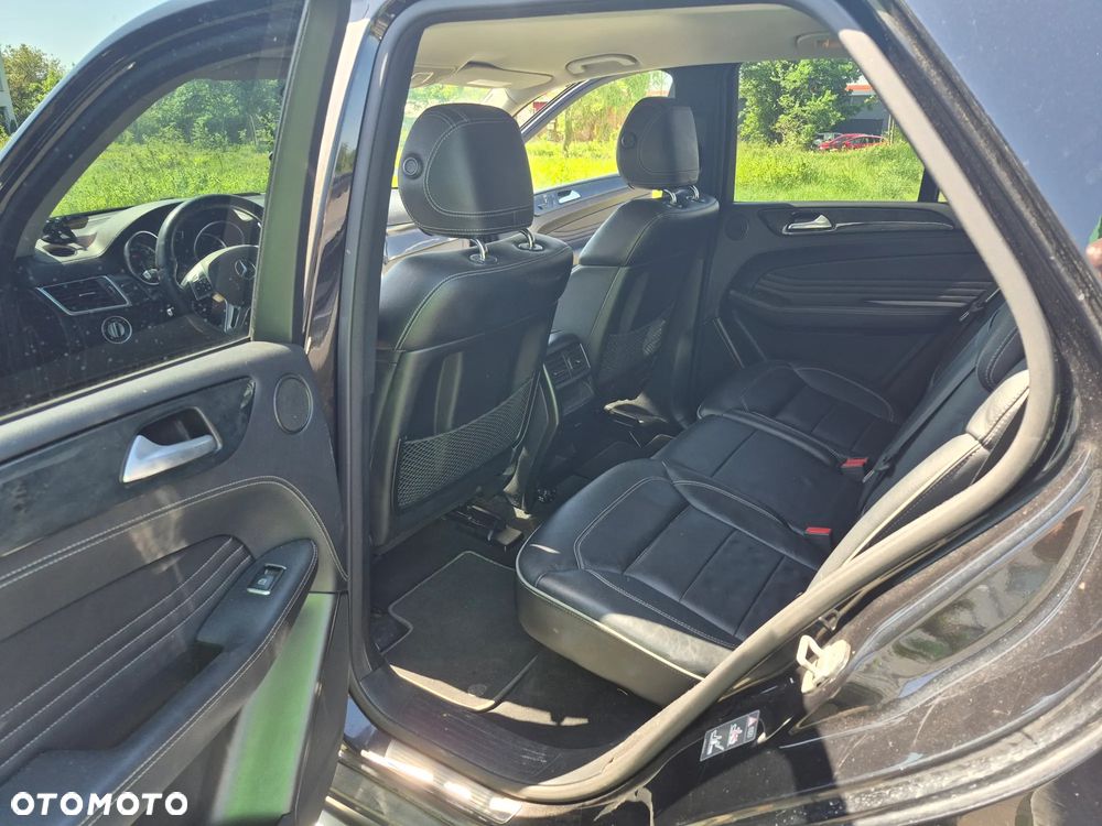 Mercedes-Benz ML 350 BlueTEC 4-Matic - 11