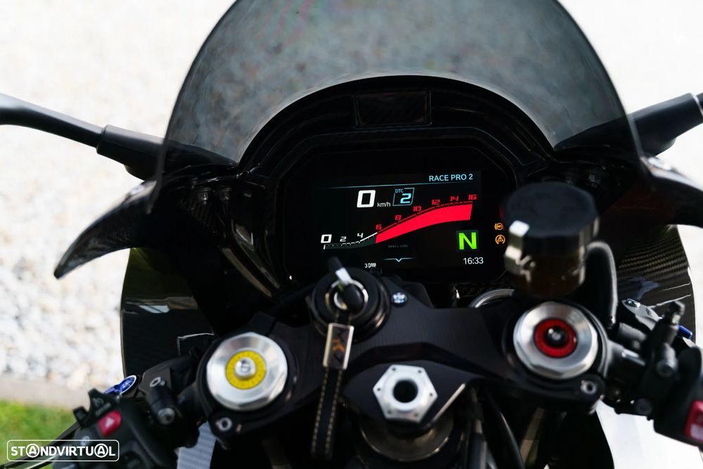 BMW M 1000 RR - 17