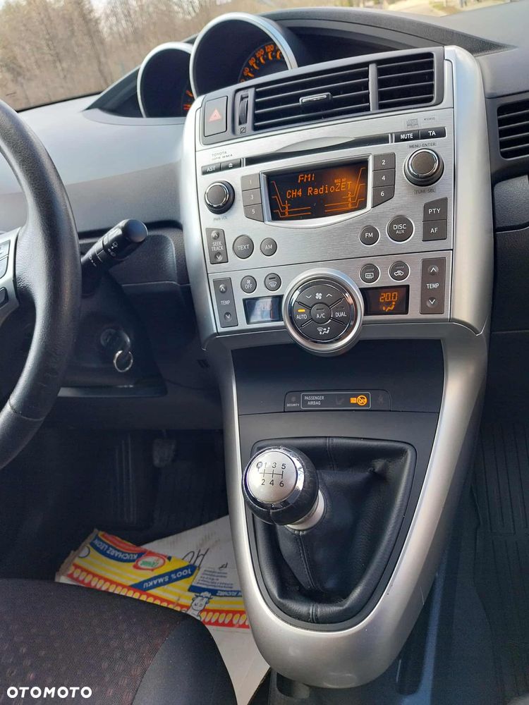 Toyota Verso 2.0 D-4D Sol plus - 38